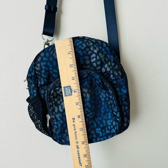 Fabletics mini backpack blue animal print cross body - Picture 4 of 10